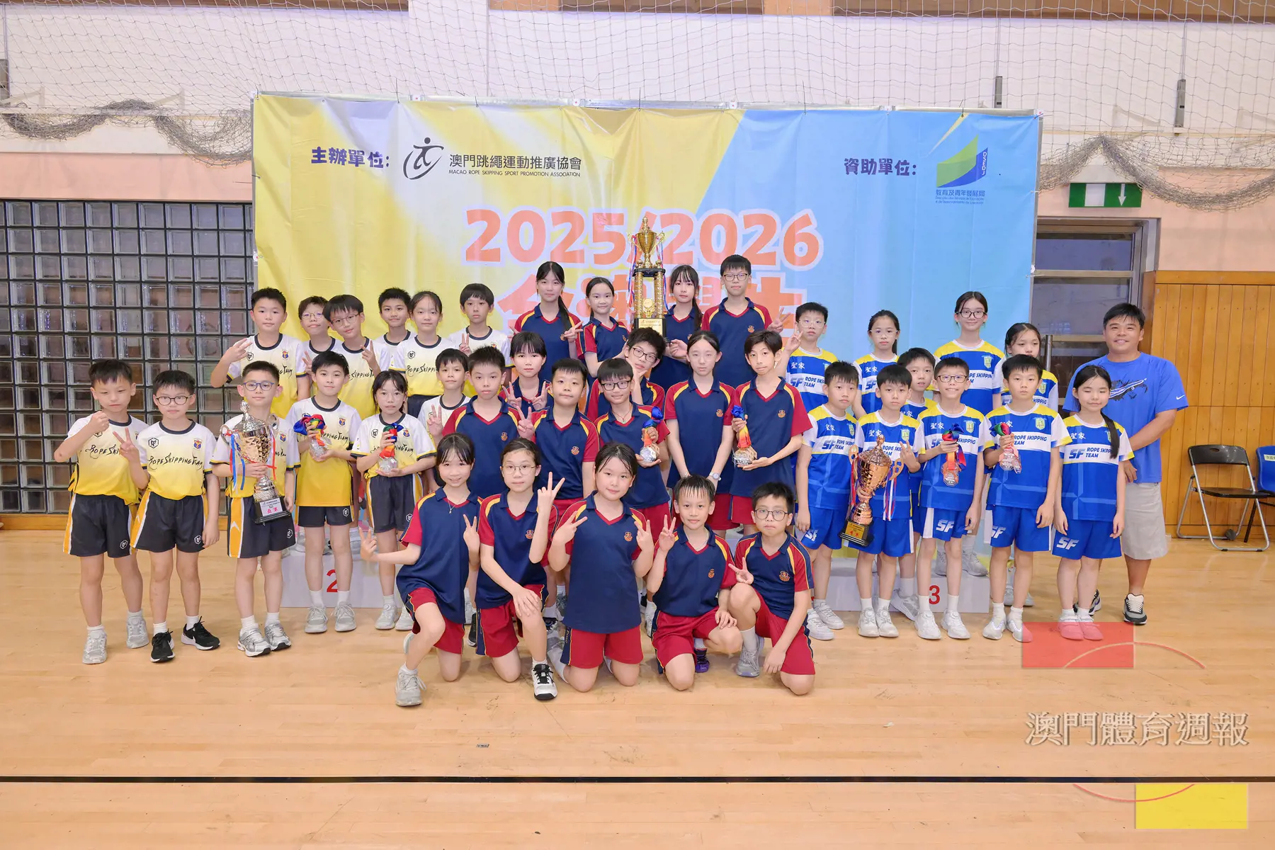 高小組表演盃 得獎合照.jpg